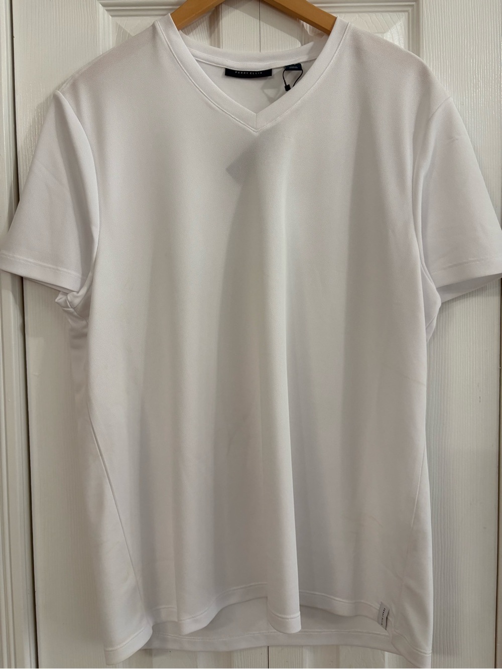 Men's Perry Ellis White V-Neck T-Shirt